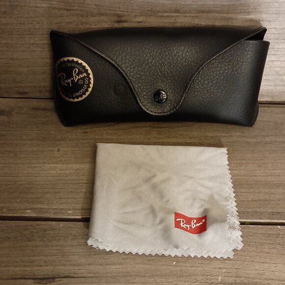 Ray-Ban Sunglasses Case/Pouch Snap Front with Microfiber Lense Cloth - Picture 1 of 9